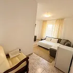 Serenity And Apartamento Eforie Nord