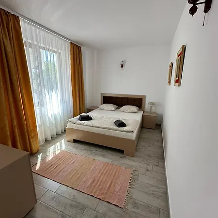 Serenity And Апартаменты *