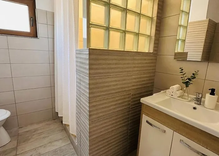 Serenity And Apartament Eforie Nord